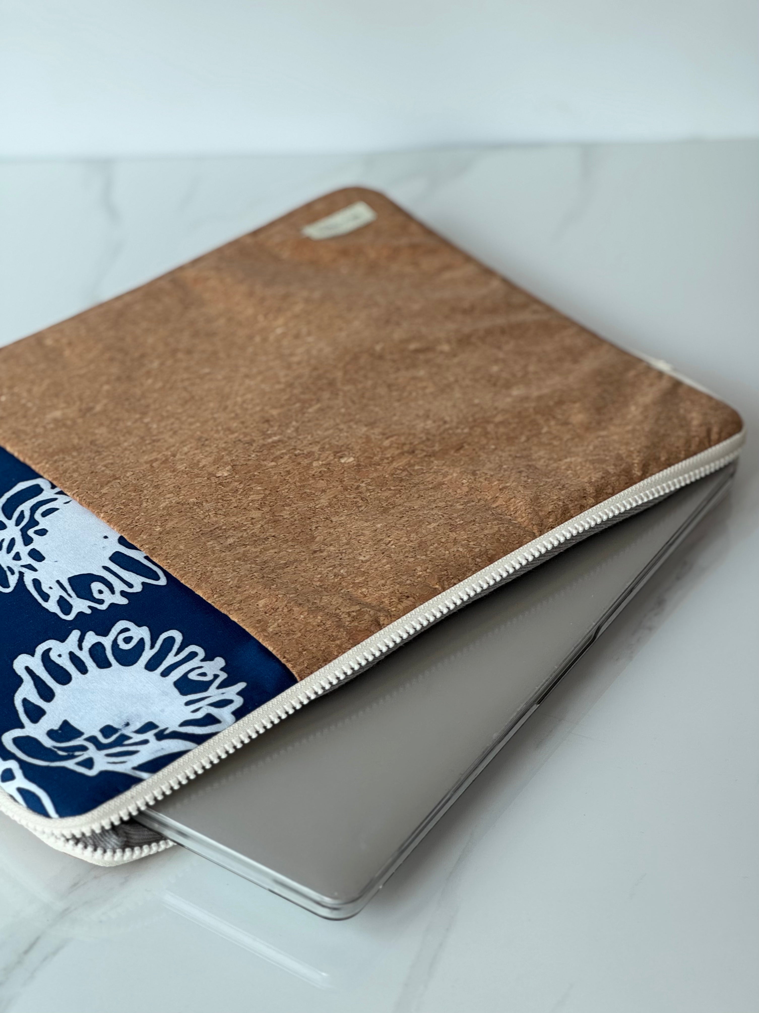 Batik Laptop Sleeve 15"