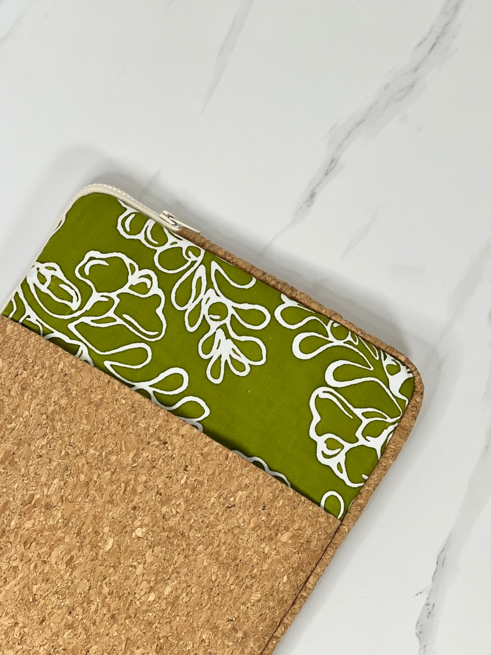 Batik Laptop Sleeve 15"